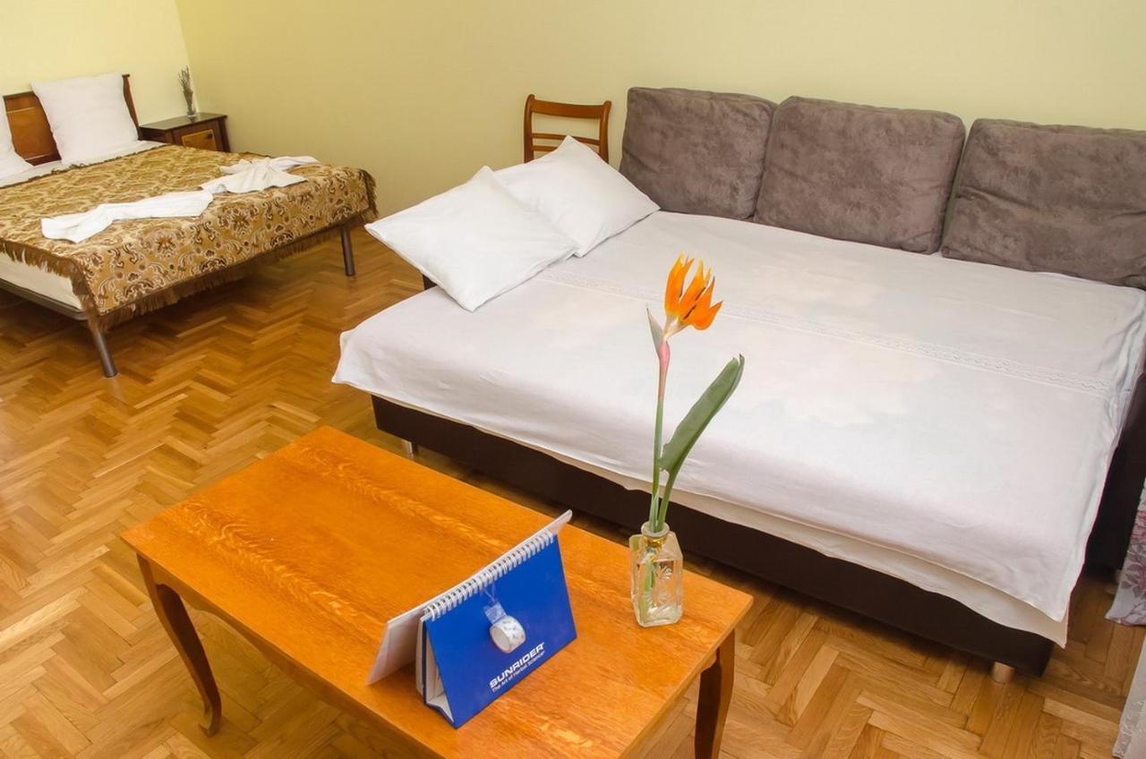 Apartament Na Adamkovskoy Apartment Brest Exterior foto
